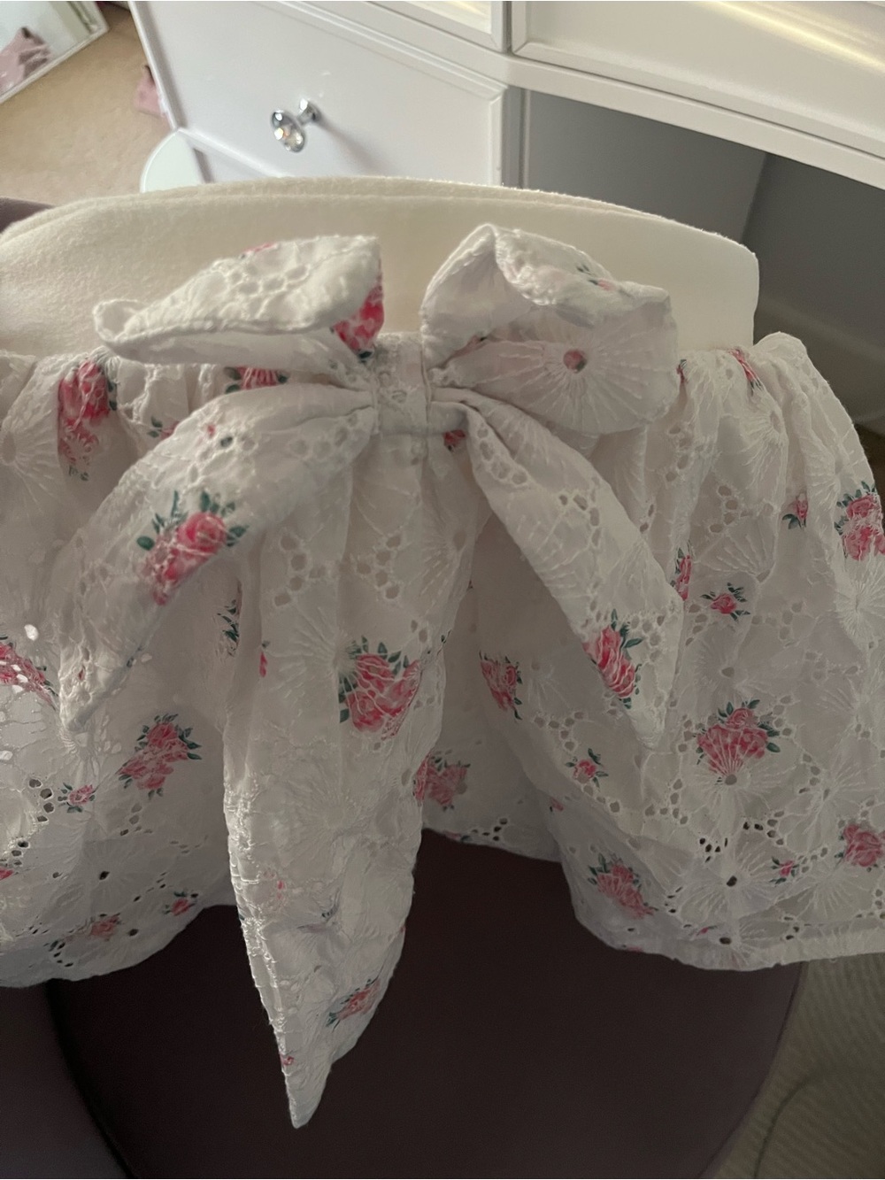NWT LoveShackFancy Floral Bow Stool cover - Picture 6 of 11